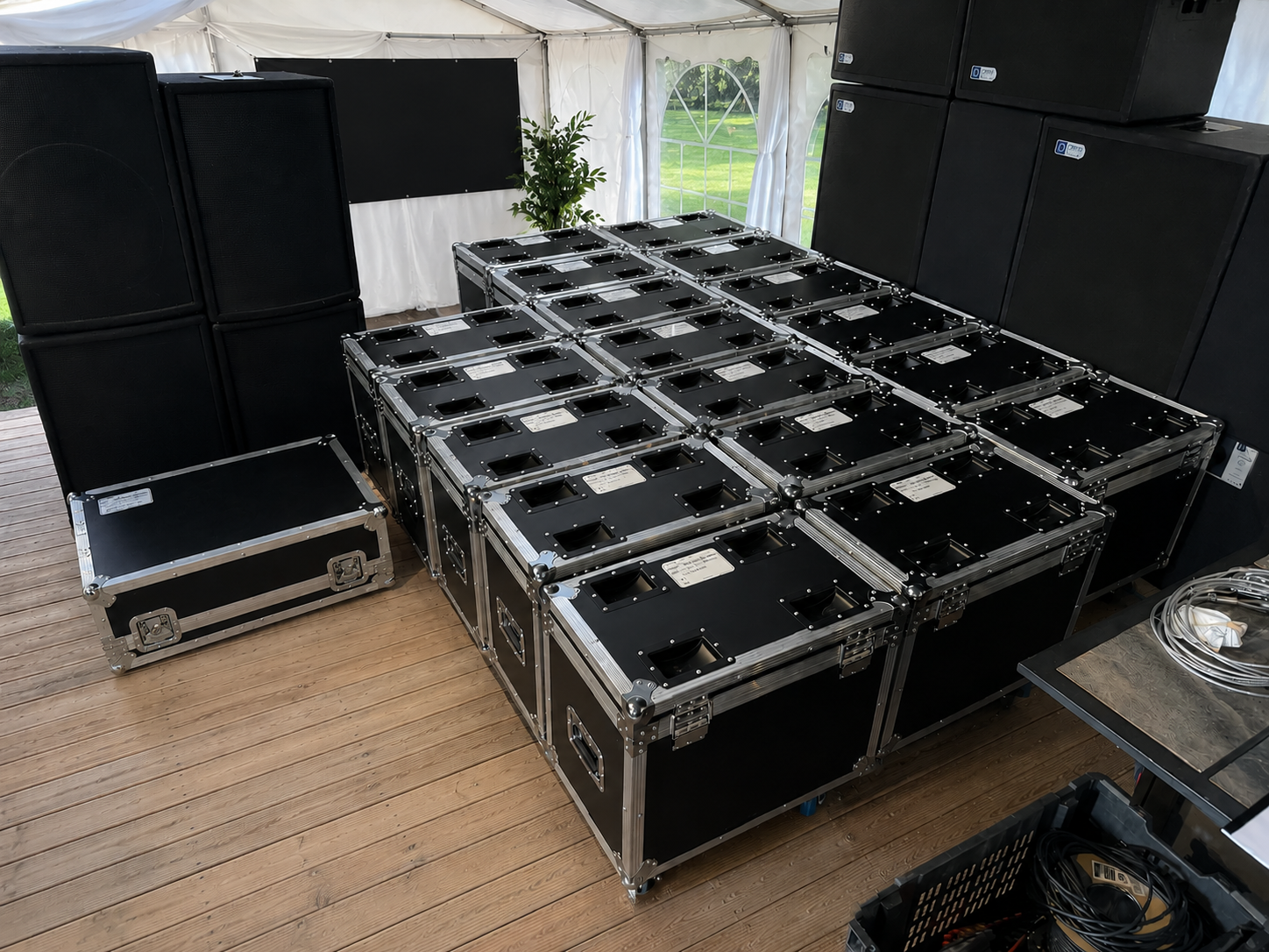 Lynx Equipment - Lynx Light and Audio event production